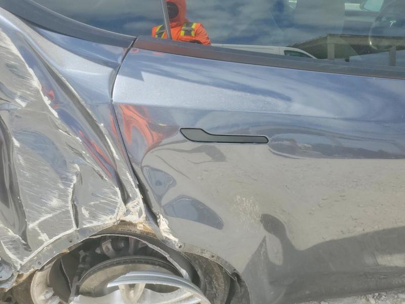 2023 Tesla Model Y მანქანა იყიდება აუქციონზე, vin: 7SAYGDED6PF947527, აუქციონის ნომერი: 49514166