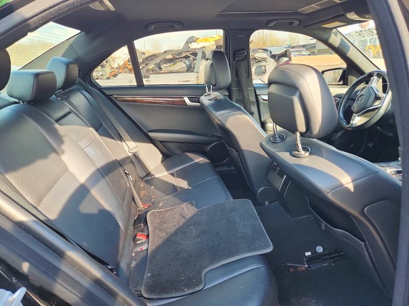 Продажа на аукционе авто 2013 Mercedes-benz C, vin: WDDGF4HB8DR259871, номер лота: 50113076