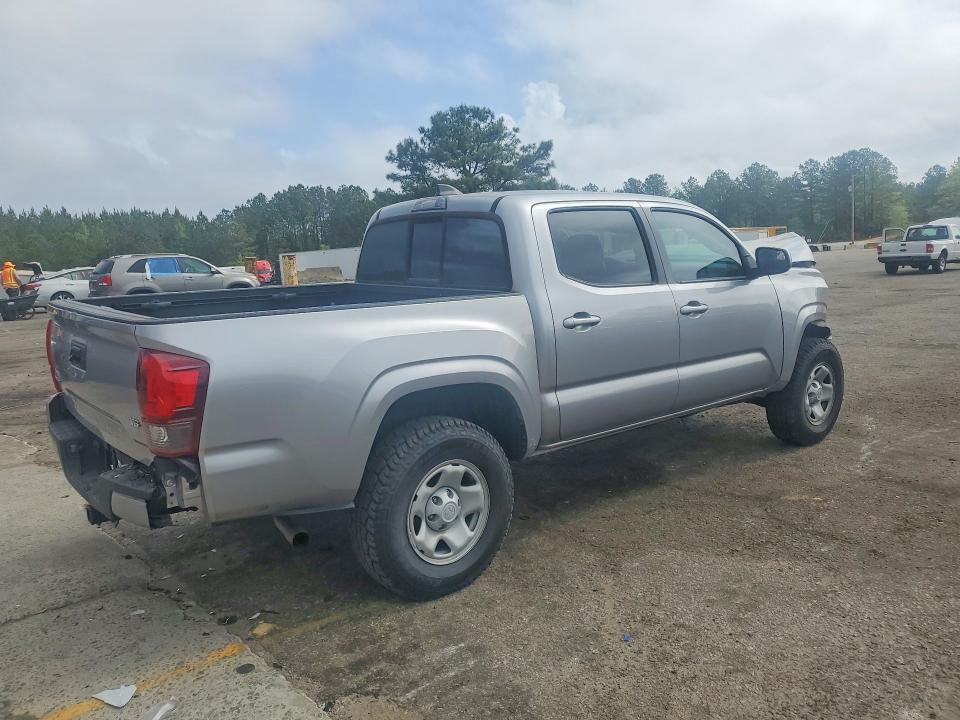 48751166 :رقم المزاد ، 3TYCZ5AN6LT003355 vin ، 2020 Toyota Tacoma مزاد بيع