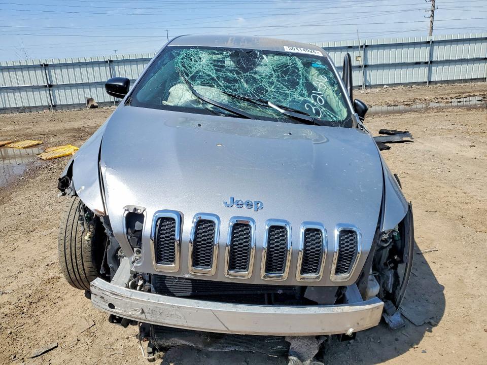 50414926 :رقم المزاد ، 1C4PJLAB6FW678089 vin ، 2015 Jeep Cherokee مزاد بيع