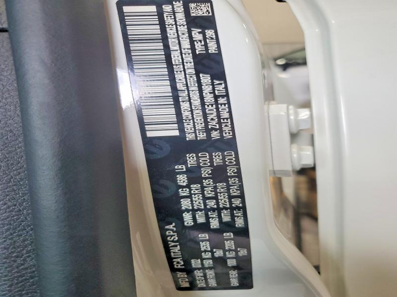 50126076 :رقم المزاد ، ZACNJDE18NPN81807 vin ، 2022 Jeep Renegade مزاد بيع