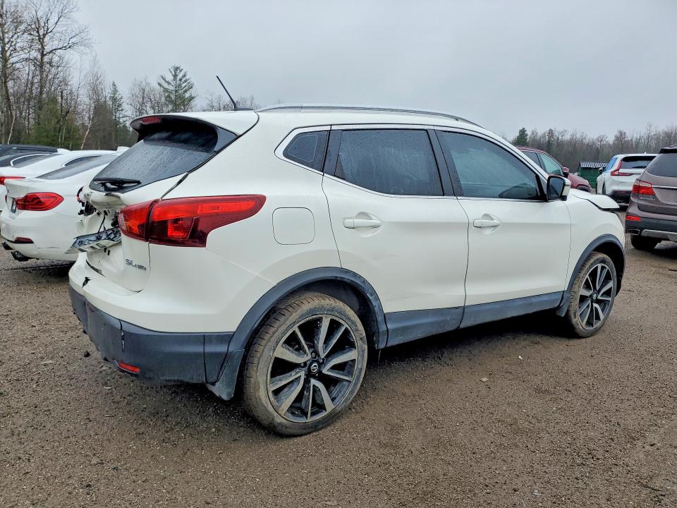 2017 Nissan Qashqai მანქანა იყიდება აუქციონზე, vin: JN1BJ1CR6HW108656, აუქციონის ნომერი: 49925246