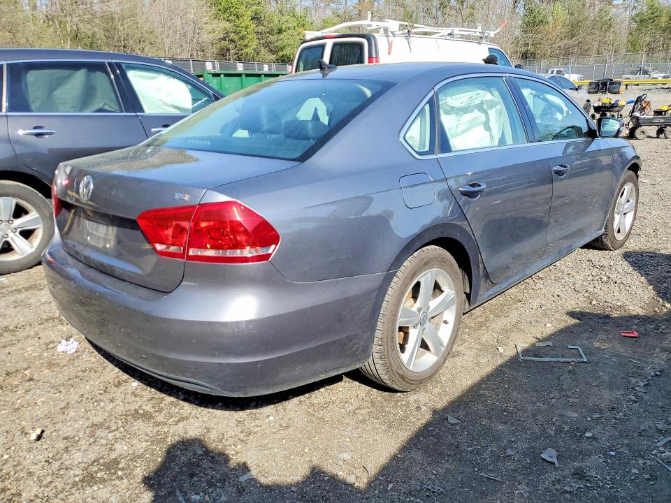 2015 Volkswagen Passat მანქანა იყიდება აუქციონზე, vin: 1VWAS7A31FC116408, აუქციონის ნომერი: 48738806