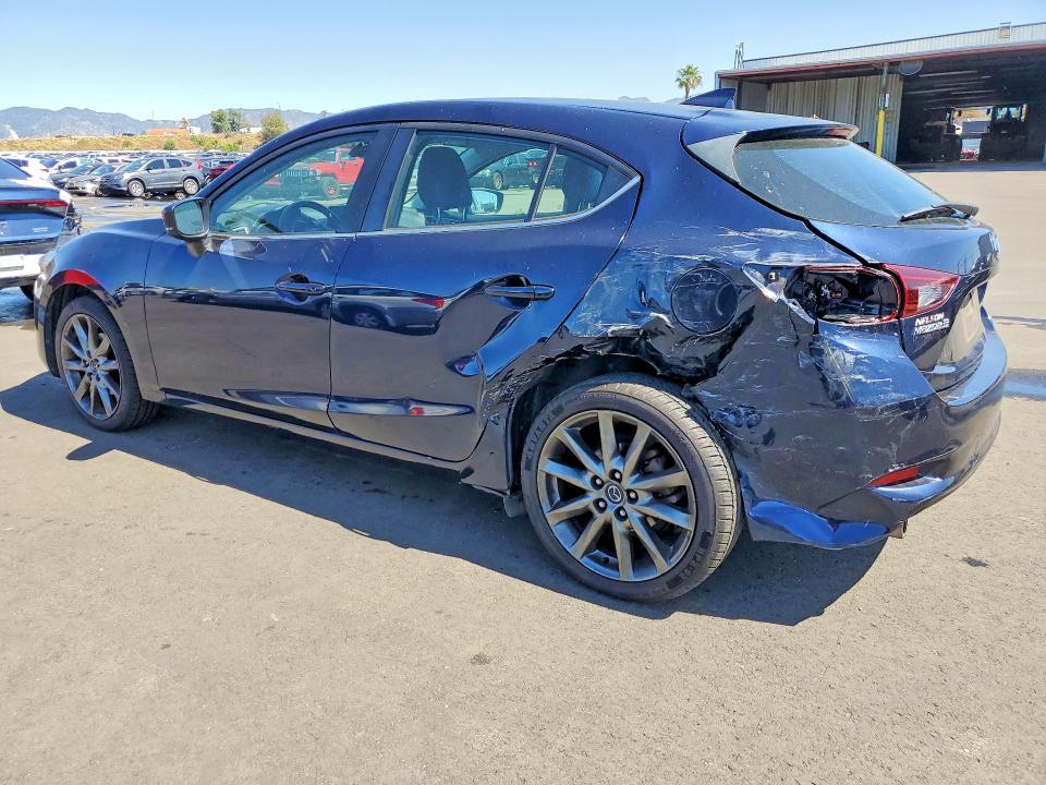 2018 Mazda 3 მანქანა იყიდება აუქციონზე, vin: 3MZBN1L32JM265164, აუქციონის ნომერი: 49685536