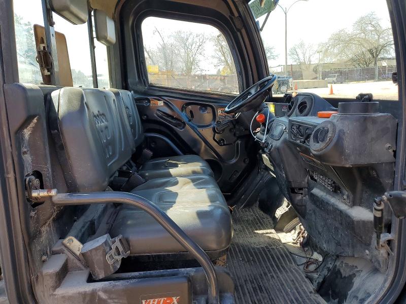 50545226 :رقم المزاد ، A5KC2GDBEFG023814 vin ، 2015 Kubota Rtv X1100c مزاد بيع