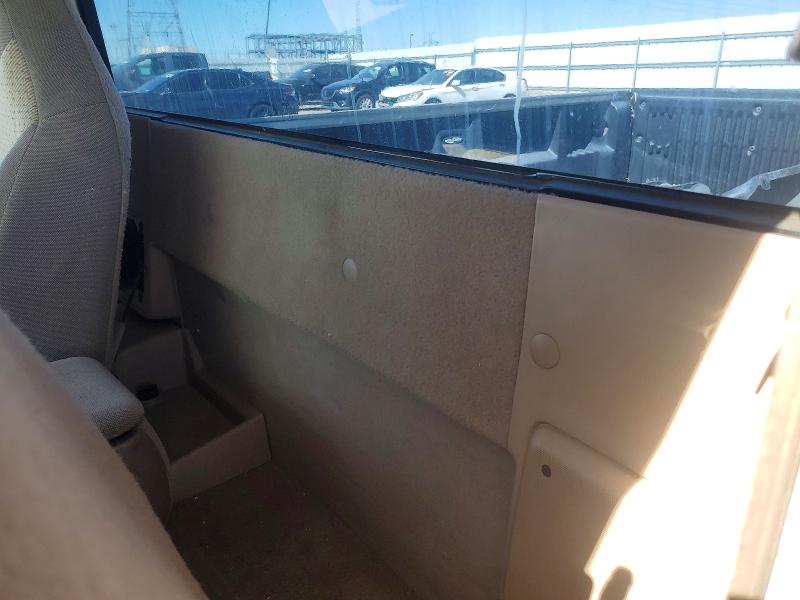 51044616 :رقم المزاد ، 4F4YR12C2YTM22472 vin ، 2000 Mazda B2500 مزاد بيع