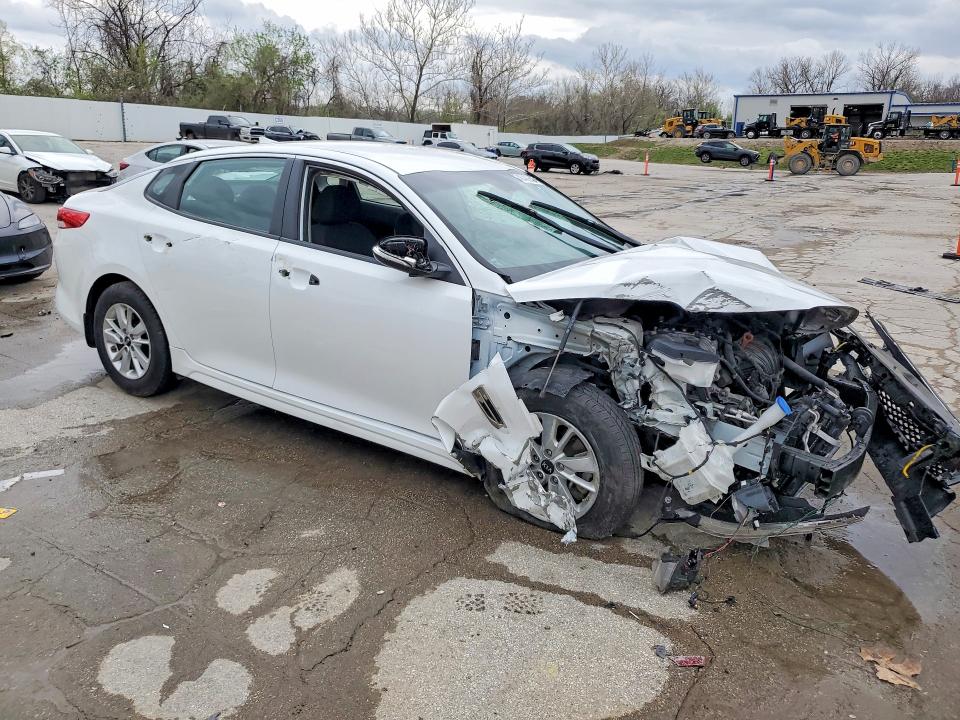 2018 Kia Optima მანქანა იყიდება აუქციონზე, vin: 5XXGT4L38JG204872, აუქციონის ნომერი: 48489336
