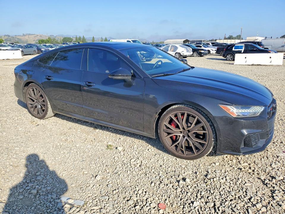 52083086 :رقم المزاد ، WAUSFBF24MN072790 vin ، 2021 Audi S7 مزاد بيع