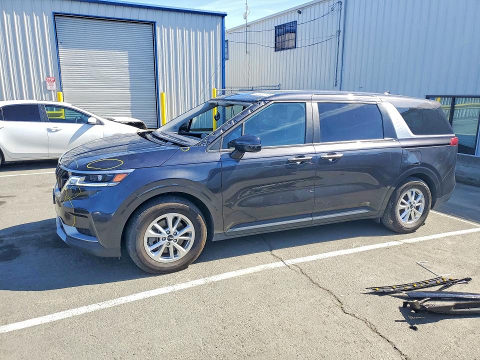 Auction sale of the 2023 Kia Carnival, vin: KNDNB4H38P6204428, lot number: 49927576