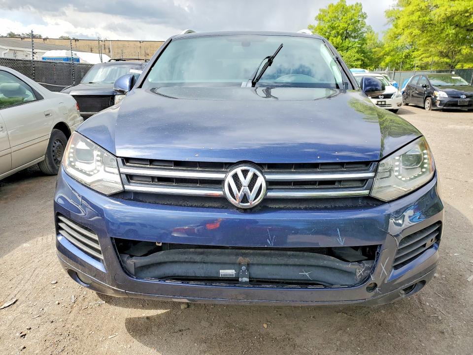 2014 Volkswagen Touareg მანქანა იყიდება აუქციონზე, vin: WVGEF9BP3ED007703, აუქციონის ნომერი: 48072936