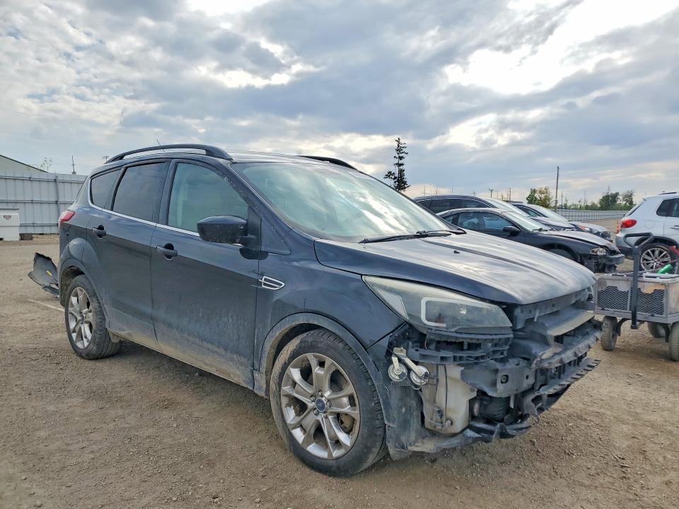 Продажа на аукционе авто 2015 Ford Escape, vin: 1FMCU9G90FUC35876, номер лота: 49814106
