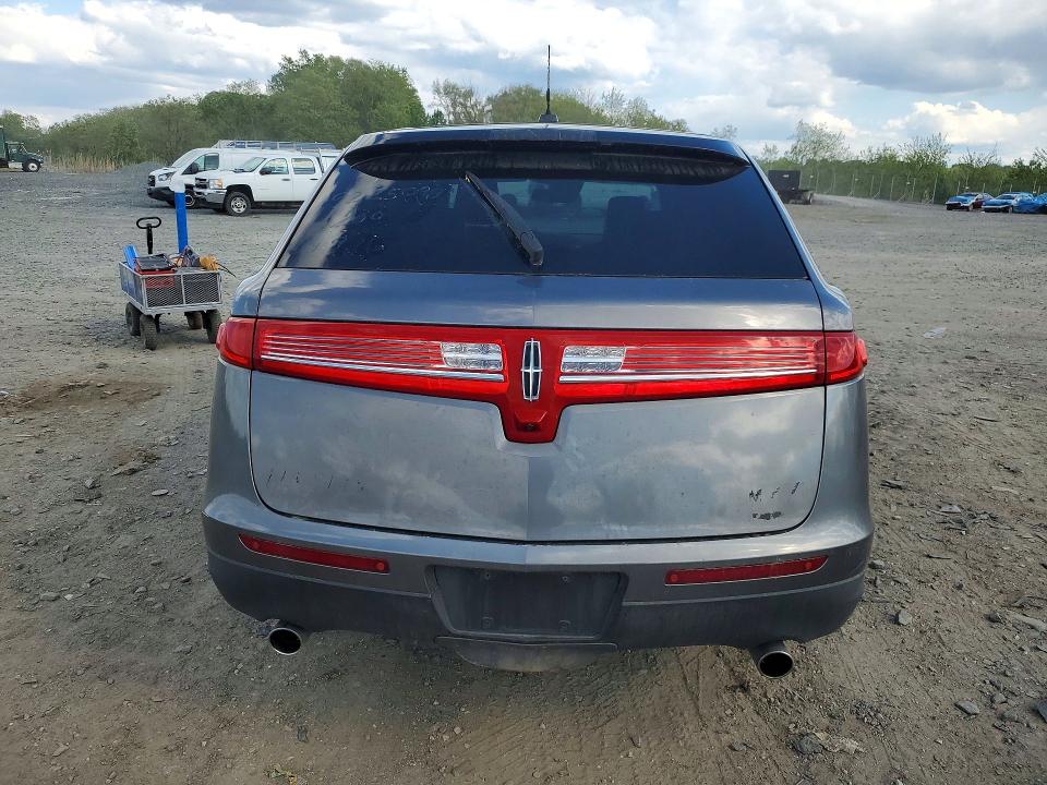 Aukcja sprzedaży 2010 Lincoln Townhouse Mkt, vin: 2LMHJ5AR4ABJ17977, numer aukcji: 50567916