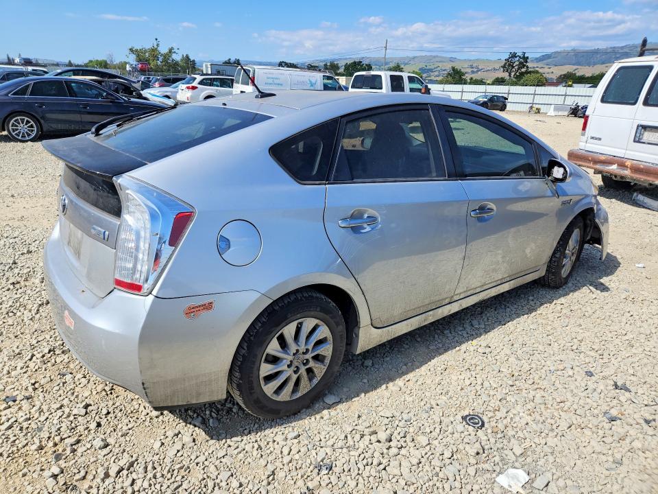 51692076 :رقم المزاد ، JTDKN3DP3C3030521 vin ، 2012 Toyota Prius Plug-in Hybrid مزاد بيع