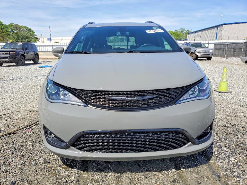 Auction sale of the 2020 Chrysler Pacifica, vin: 2C4RC1EG8LR267004, lot number: 50585696