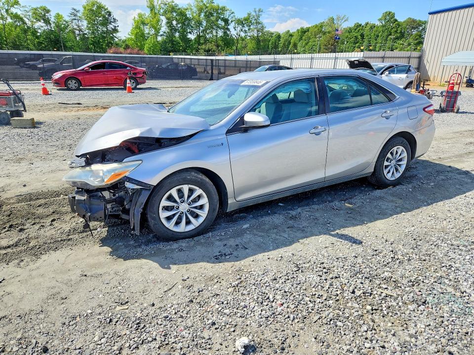 2015 Toyota Camry Hybrid მანქანა იყიდება აუქციონზე, vin: 4T1BD1FK4FU166000, აუქციონის ნომერი: 51559846
