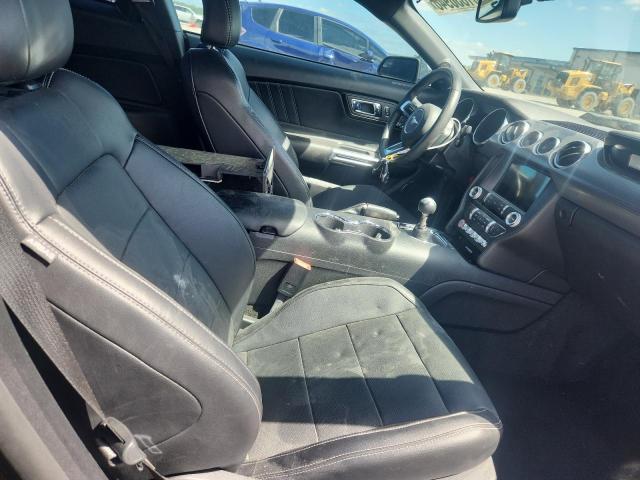 51330946 :رقم المزاد ، 1FA6P8CF2H5240630 vin ، 2017 Ford Mustang مزاد بيع
