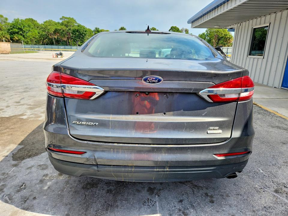 51814166 :رقم المزاد ، 3FA6P0HD6LR185131 vin ، 2020 Ford Fusion مزاد بيع