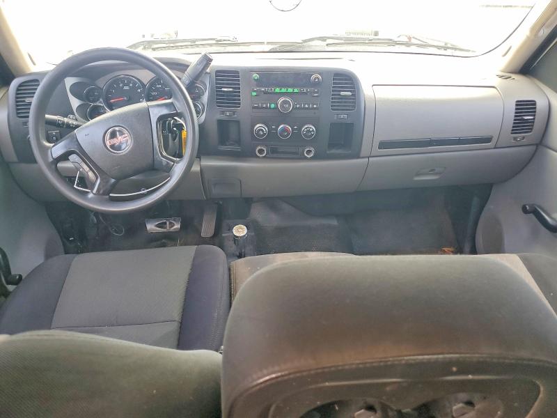 49297766 :رقم المزاد ، 1GTJK33618F201320 vin ، 2008 Gmc Sierra مزاد بيع