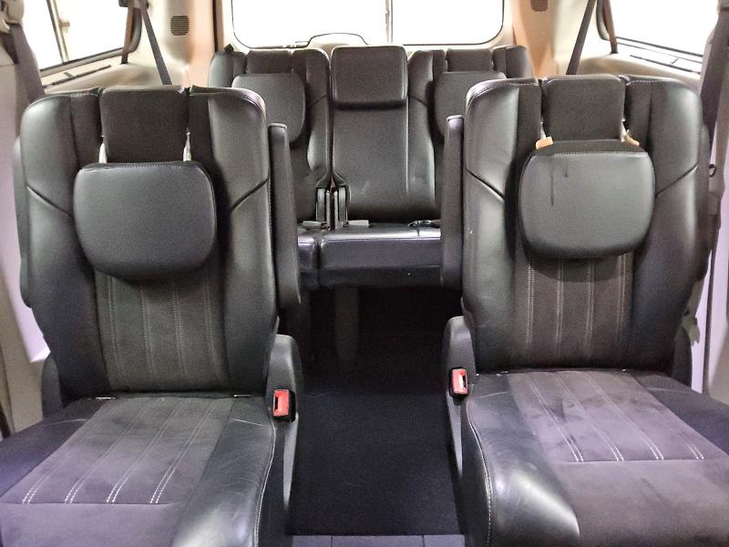 Продажа на аукционе авто 2015 Chrysler Town & Country, vin: 2C4RC1JG0FR742221, номер лота: 49089336
