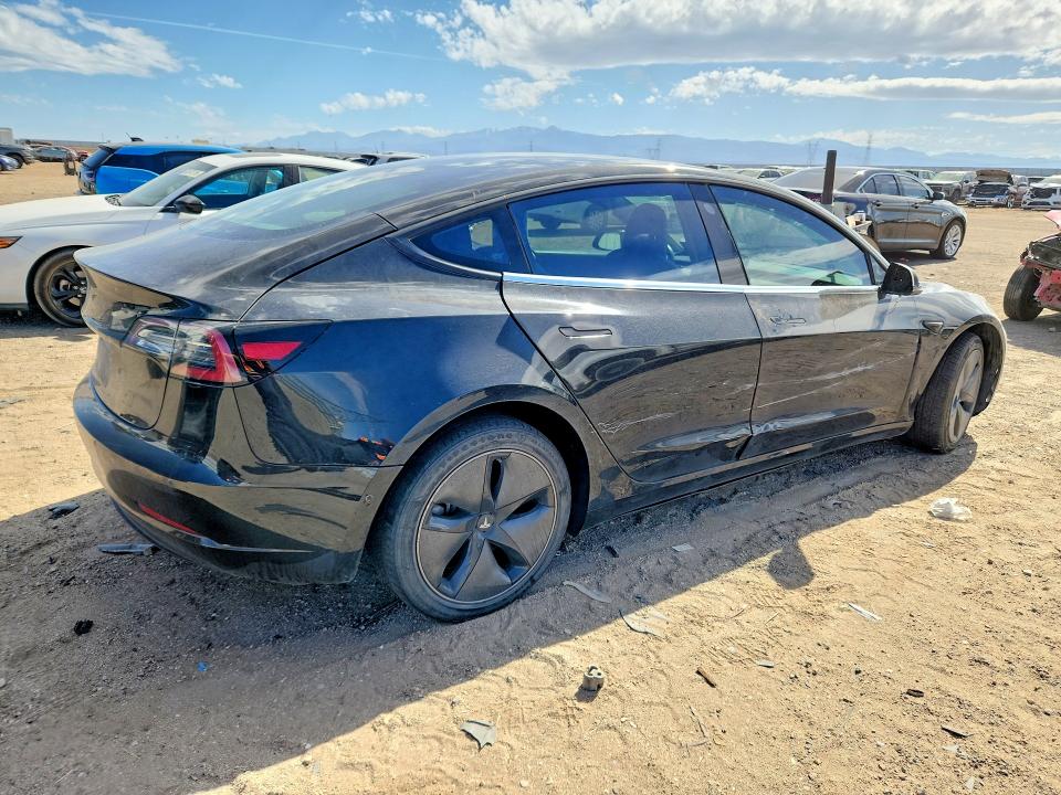 2018 Tesla Model 3 მანქანა იყიდება აუქციონზე, vin: 5YJ3E1EB2JF070732, აუქციონის ნომერი: 51172076