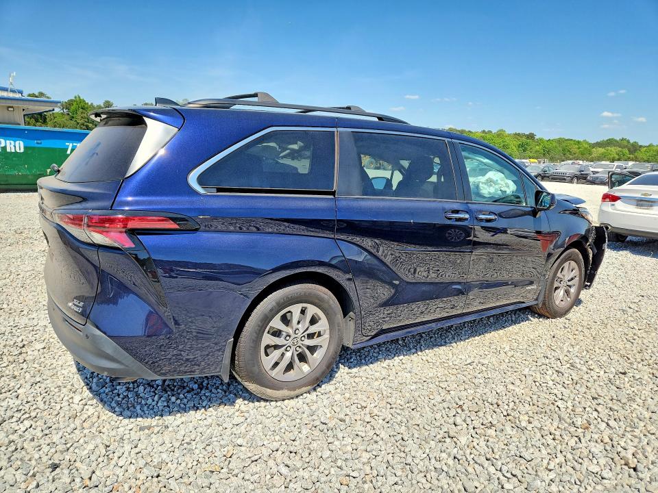 2021 Toyota Sienna მანქანა იყიდება აუქციონზე, vin: 5TDYRKEC1MS073842, აუქციონის ნომერი: 49853856