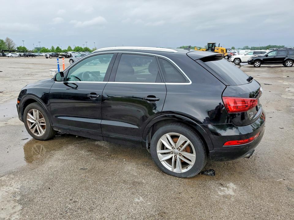 51446026 :رقم المزاد ، WA1JCCFS0HR000636 vin ، 2017 Audi Q3 مزاد بيع