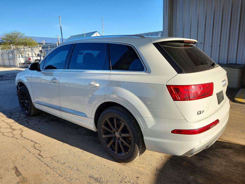 Продаж на аукціоні авто 2017 Audi Q7, vin: WA1LAAF70HD040680, номер лоту: 50262106