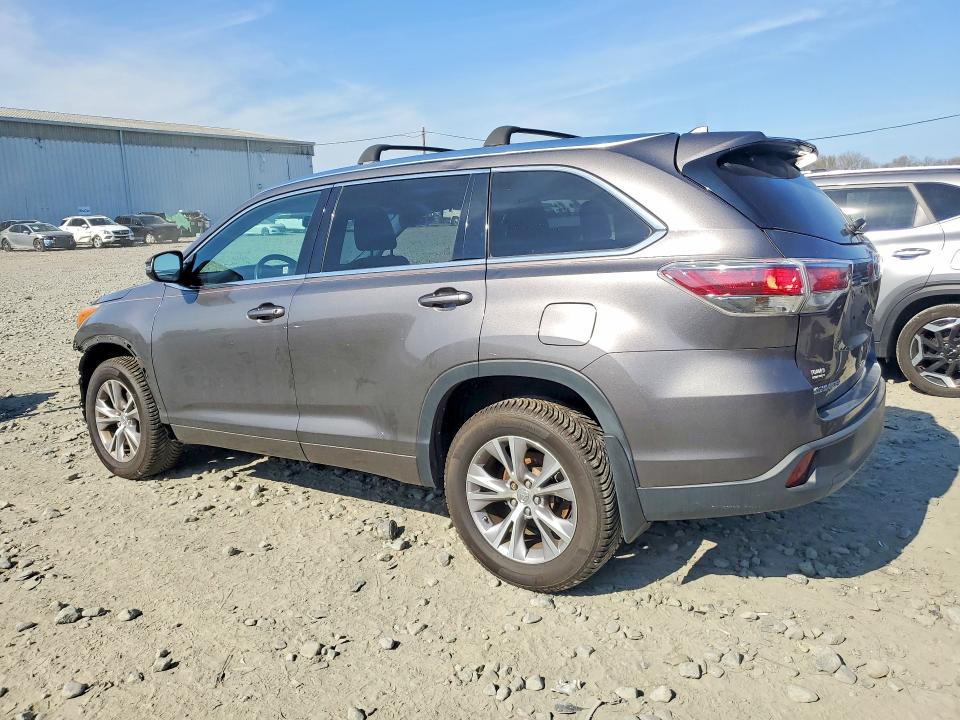 48896426 :رقم المزاد ، 5TDJKRFH4FS157536 vin ، 2015 Toyota Highlander مزاد بيع