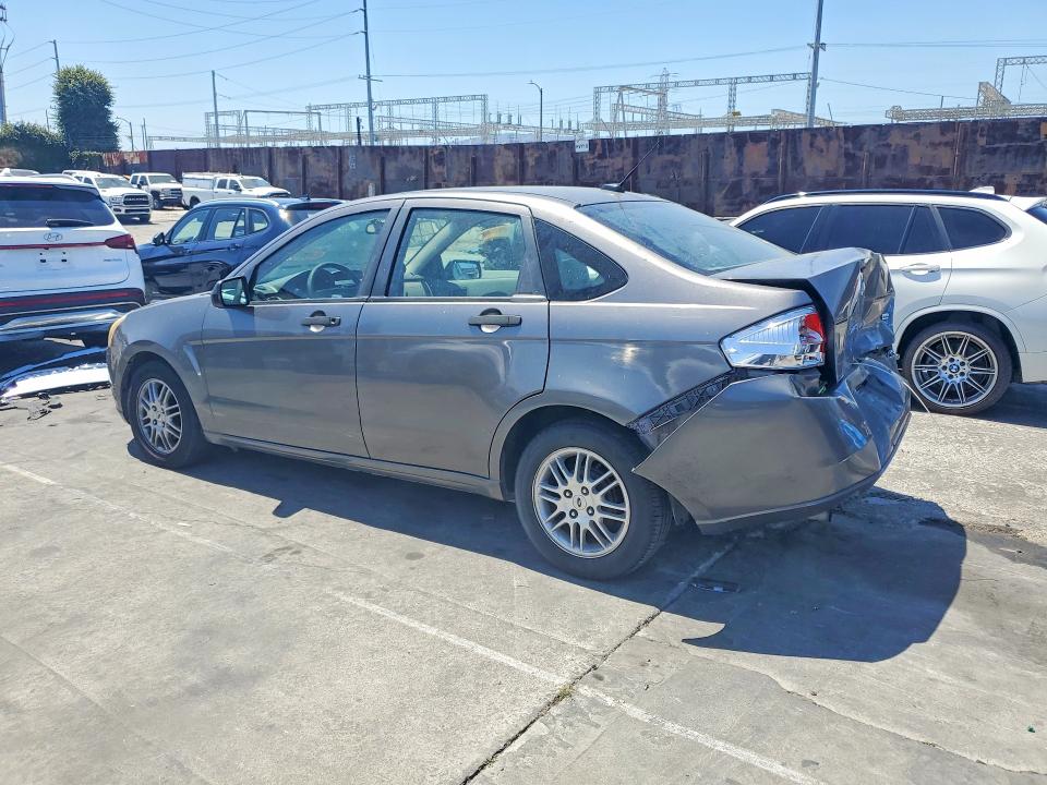 50750916 :رقم المزاد ، 1FAHP3FNXAW243001 vin ، 2010 Ford Focus مزاد بيع