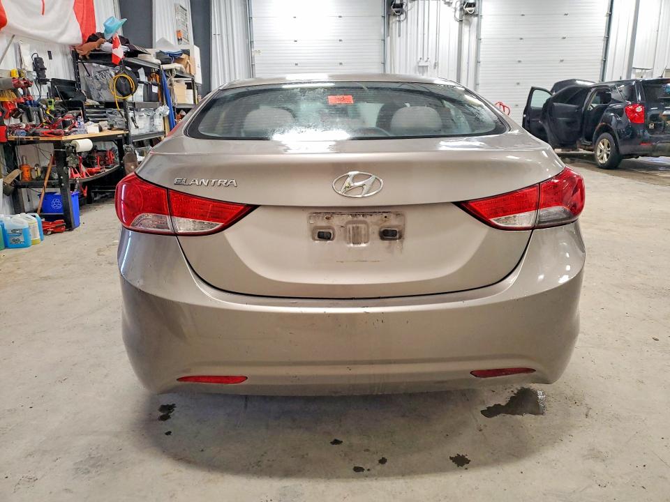 2011 Hyundai Elantra მანქანა იყიდება აუქციონზე, vin: 5NPDH4AE8BH048458, აუქციონის ნომერი: 49500116