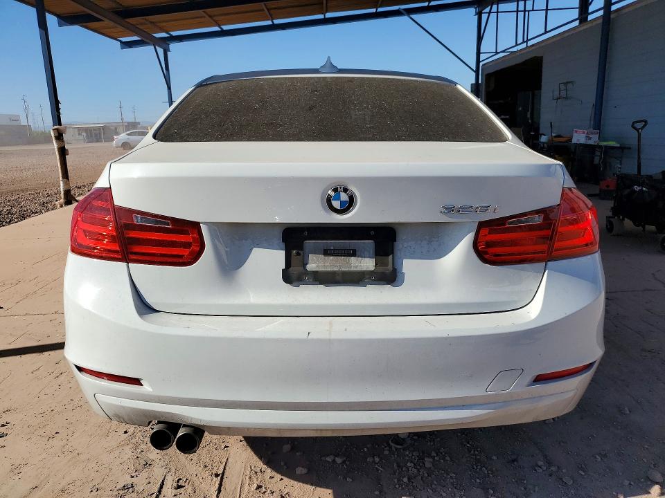 49105286 :رقم المزاد ، WBA3A5C54DJ461066 vin ، 2013 Bmw 328 مزاد بيع