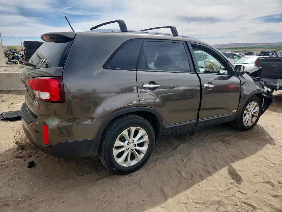 2015 Kia Sorento მანქანა იყიდება აუქციონზე, vin: 5XYKUDA74FG556699, აუქციონის ნომერი: 50063316