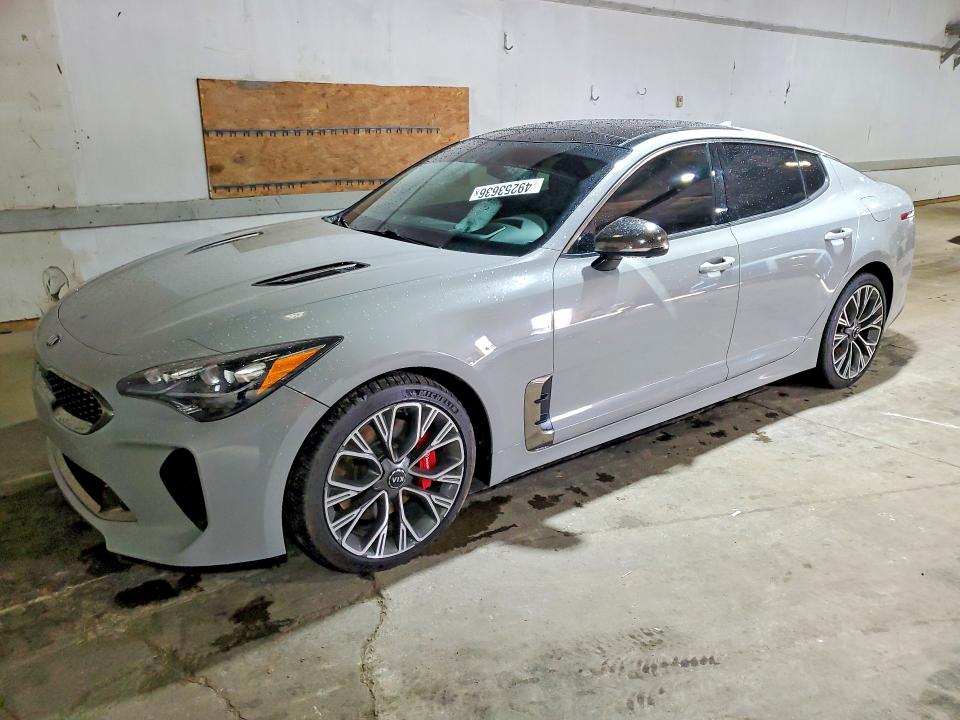 2019 Kia Stinger მანქანა იყიდება აუქციონზე, vin: KNAE55LC0K6064210, აუქციონის ნომერი: 49253636