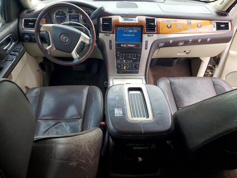 2011 Cadillac Escalade მანქანა იყიდება აუქციონზე, vin: 1GYS4DEF7BR315727, აუქციონის ნომერი: 48467496