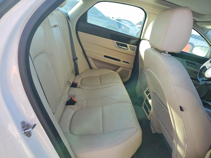 Продаж на аукціоні авто 2016 Jaguar Xf, vin: SAJBE4BV5GCY03777, номер лоту: 49201766