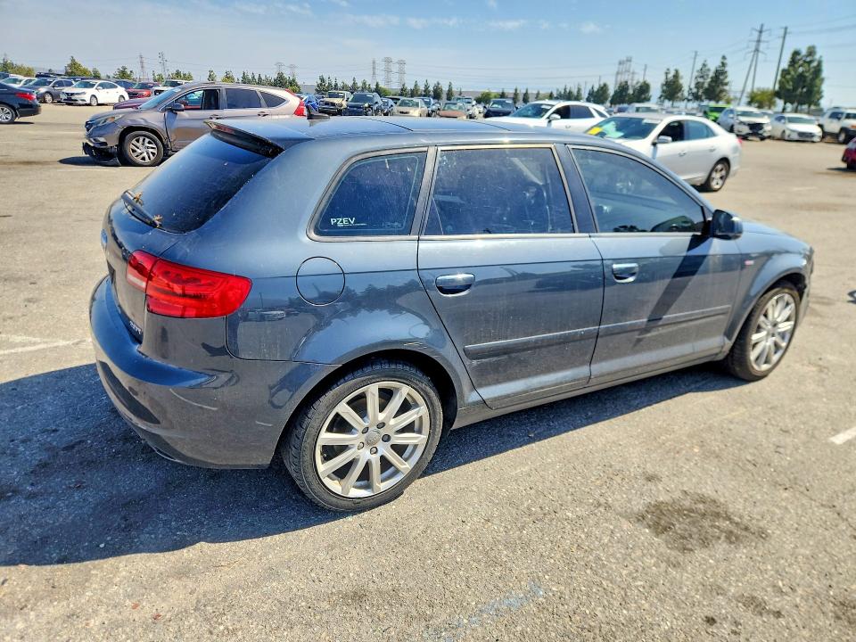 Продажа на аукционе авто 2012 Audi A3, vin: WAUKEAFM6CA103462, номер лота: 51901076