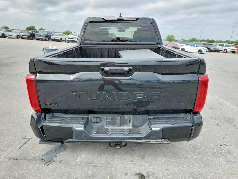 Продажа на аукционе авто 2022 Toyota Tundra, vin: 5TFLA5DBXNX032343, номер лота: 49246216