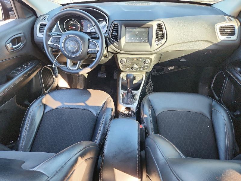 49810706 :رقم المزاد ، 3C4NJCBB3JT233622 vin ، 2018 Jeep Compass مزاد بيع