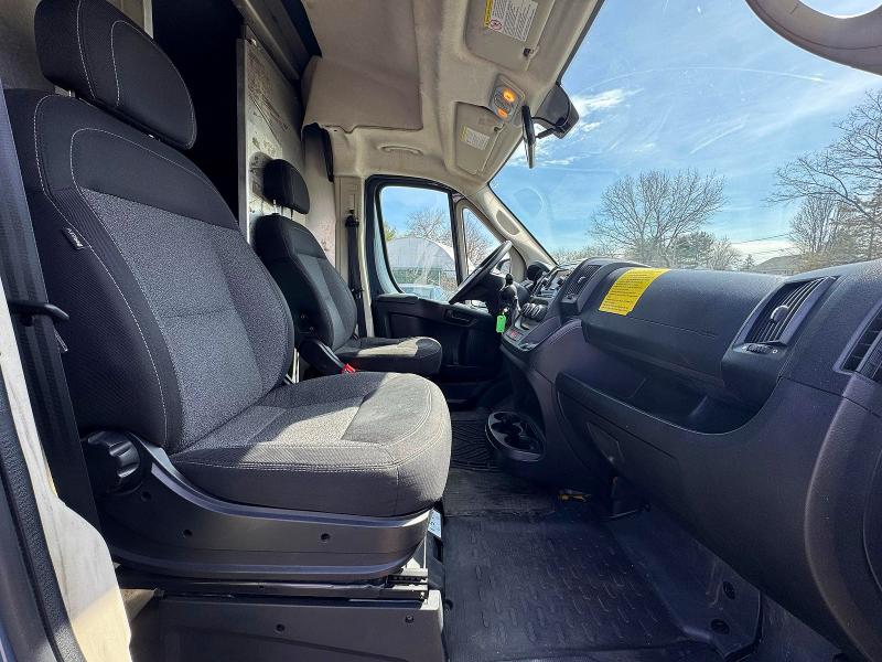 49028476 :رقم المزاد ، 3C6TRVDGXKE517072 vin ، 2019 Ram Promaster 2500 مزاد بيع