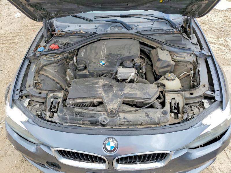 49927076 :رقم المزاد ، WBA8E1G3XHNU15476 vin ، 2017 Bmw 320 مزاد بيع