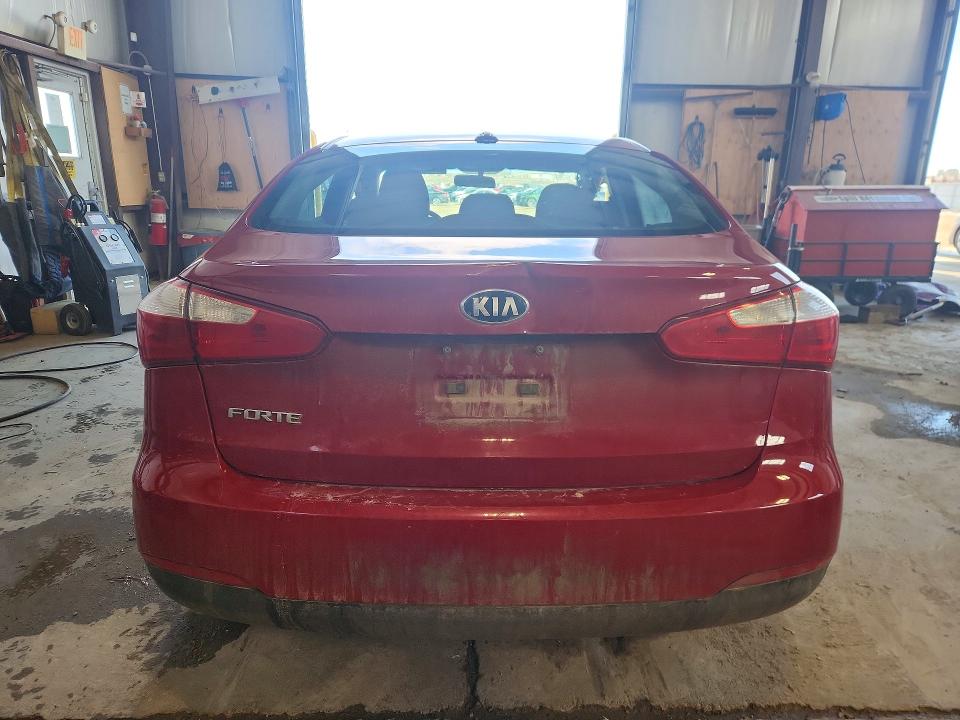 2014 Kia Forte მანქანა იყიდება აუქციონზე, vin: KNAFX4A61E5118968, აუქციონის ნომერი: 51426356