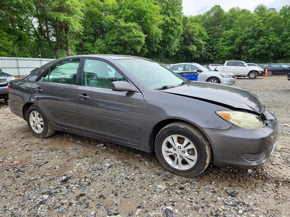 2005 Toyota Camry მანქანა იყიდება აუქციონზე, vin: 4T1BF32K45U603245, აუქციონის ნომერი: 51796626
