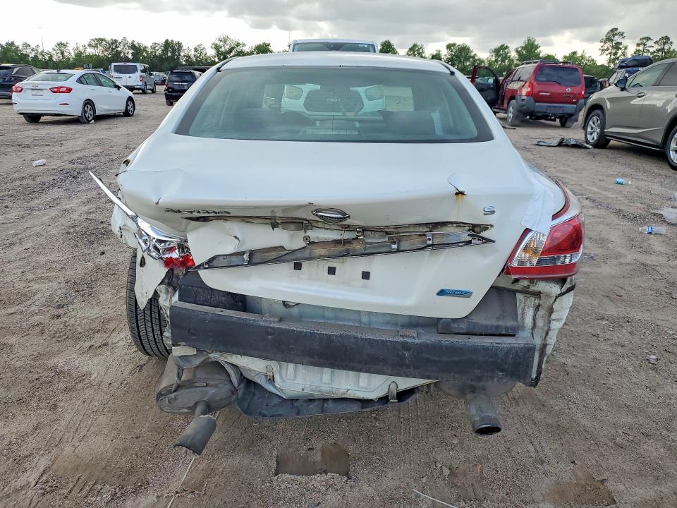 2013 Nissan Altima მანქანა იყიდება აუქციონზე, vin: 1N4AL3AP6DN553145, აუქციონის ნომერი: 69615636