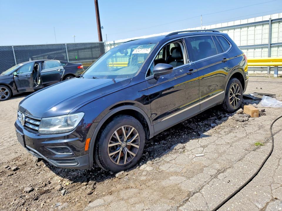 50492326 :رقم المزاد ، 3VV2B7AX2JM191508 vin ، 2018 Volkswagen Tiguan مزاد بيع