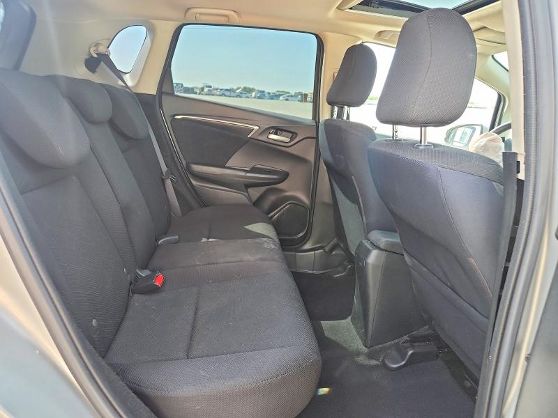 50612156 :رقم المزاد ، JHMGK5H78GS011381 vin ، 2016 Honda Fit مزاد بيع