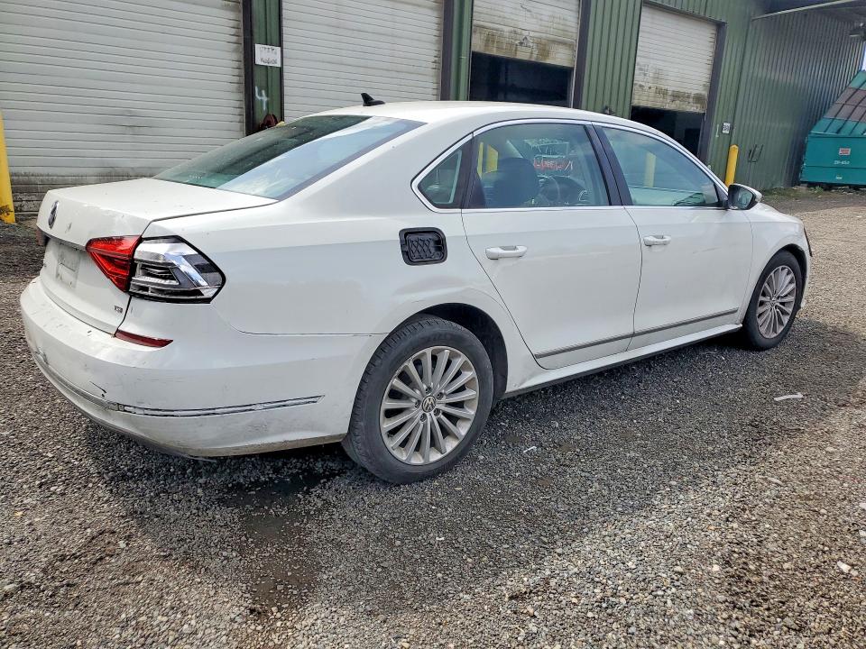 49744576 :رقم المزاد ، 1VWBT7A34GC068552 vin ، 2016 Volkswagen Passat مزاد بيع