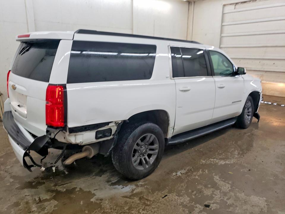 Продажа на аукционе авто 2018 Chevrolet Suburban, vin: 1GNSKHKC1JR370015, номер лота: 51446126