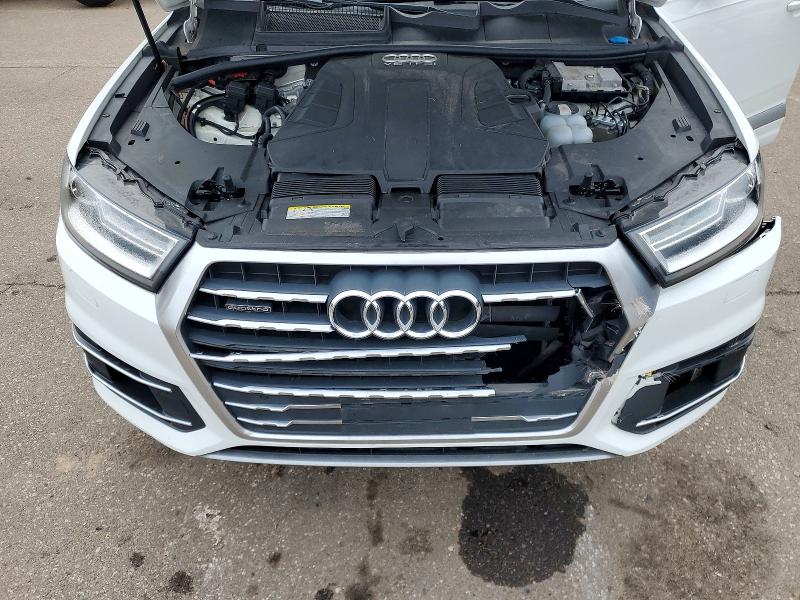 Продажа на аукционе авто 2018 Audi Q7, vin: WA1LAAF71JD037261, номер лота: 49672256