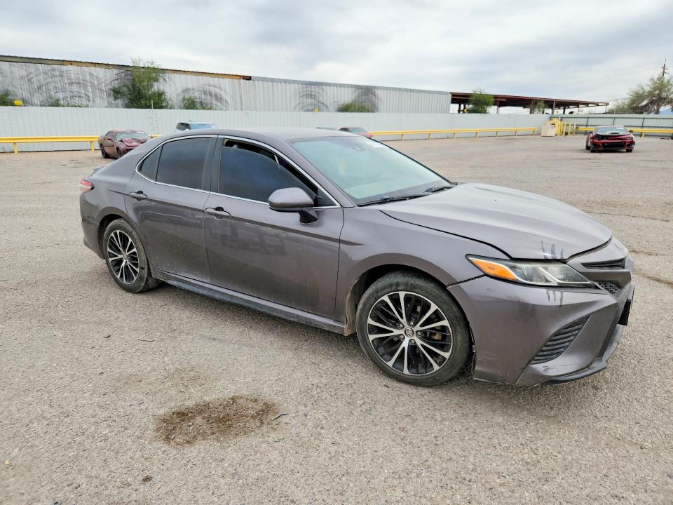 2019 Toyota Camry მანქანა იყიდება აუქციონზე, vin: 4T1B11HK2KU844873, აუქციონის ნომერი: 49727866