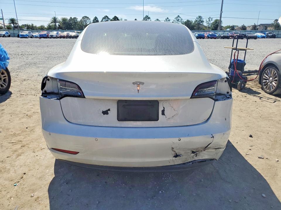 2020 Tesla Model 3 მანქანა იყიდება აუქციონზე, vin: 5YJ3E1EA8LF659472, აუქციონის ნომერი: 49411076